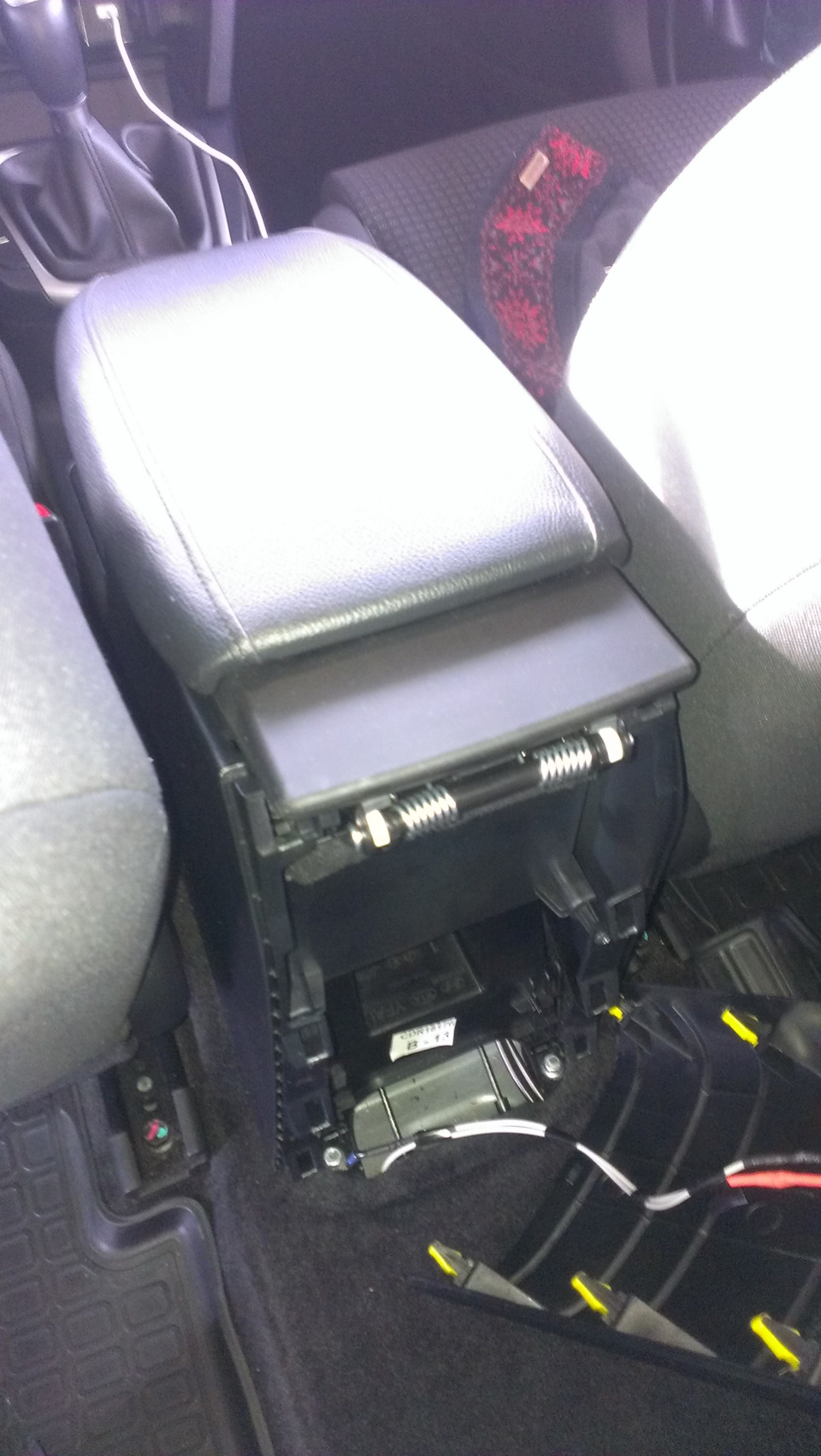 JDlD4fAaTeI KT2da4J76WJQDc8 960 parkg brk control epb что значит