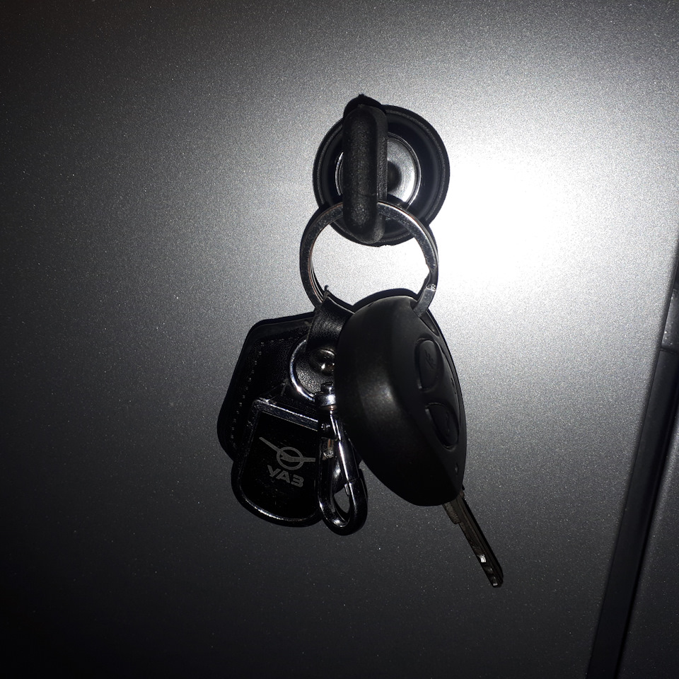 Замена личинки замка и покраска задних тормозных барабанов — УАЗ ...