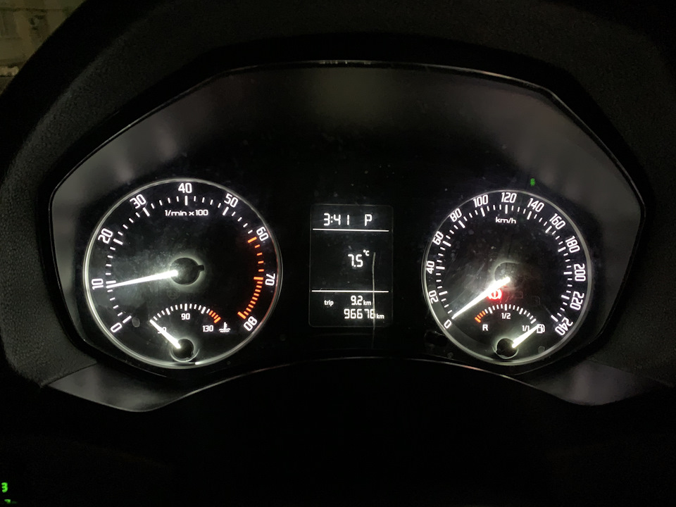 Пересвет стрелок на шкоде октавии А5 — Skoda Octavia A5 Mk2, 1,6 л ...