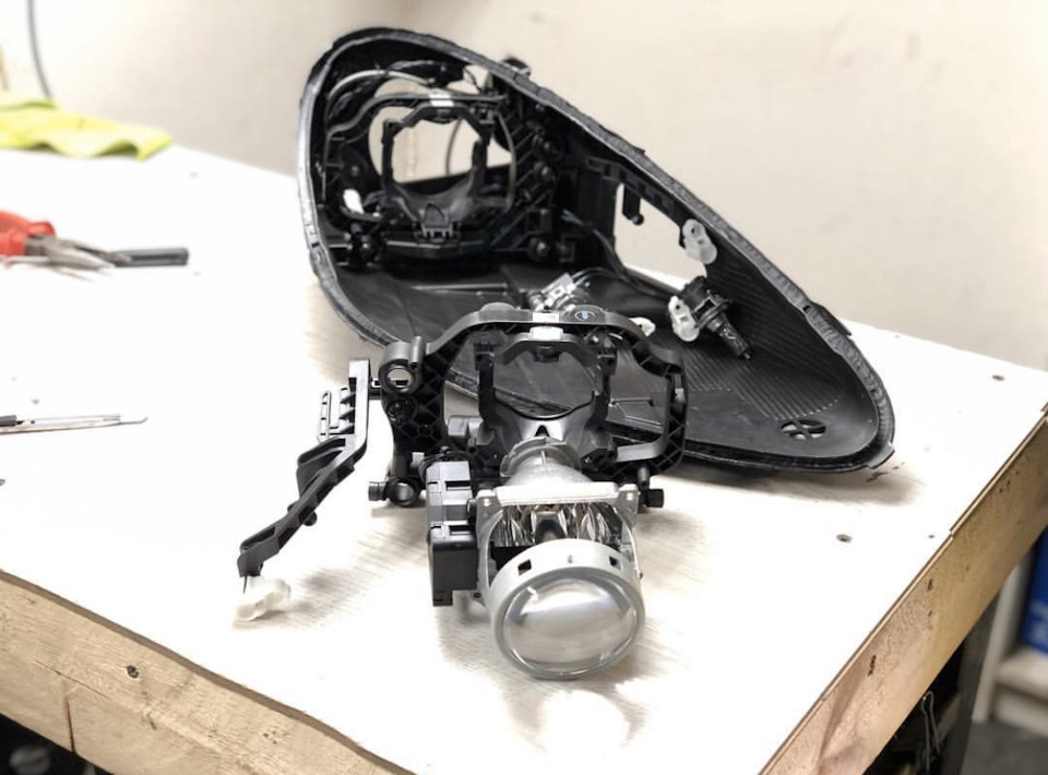 Покраска масок фар в черный мат porsche cayenne 958 — 99svet на DRIVE2