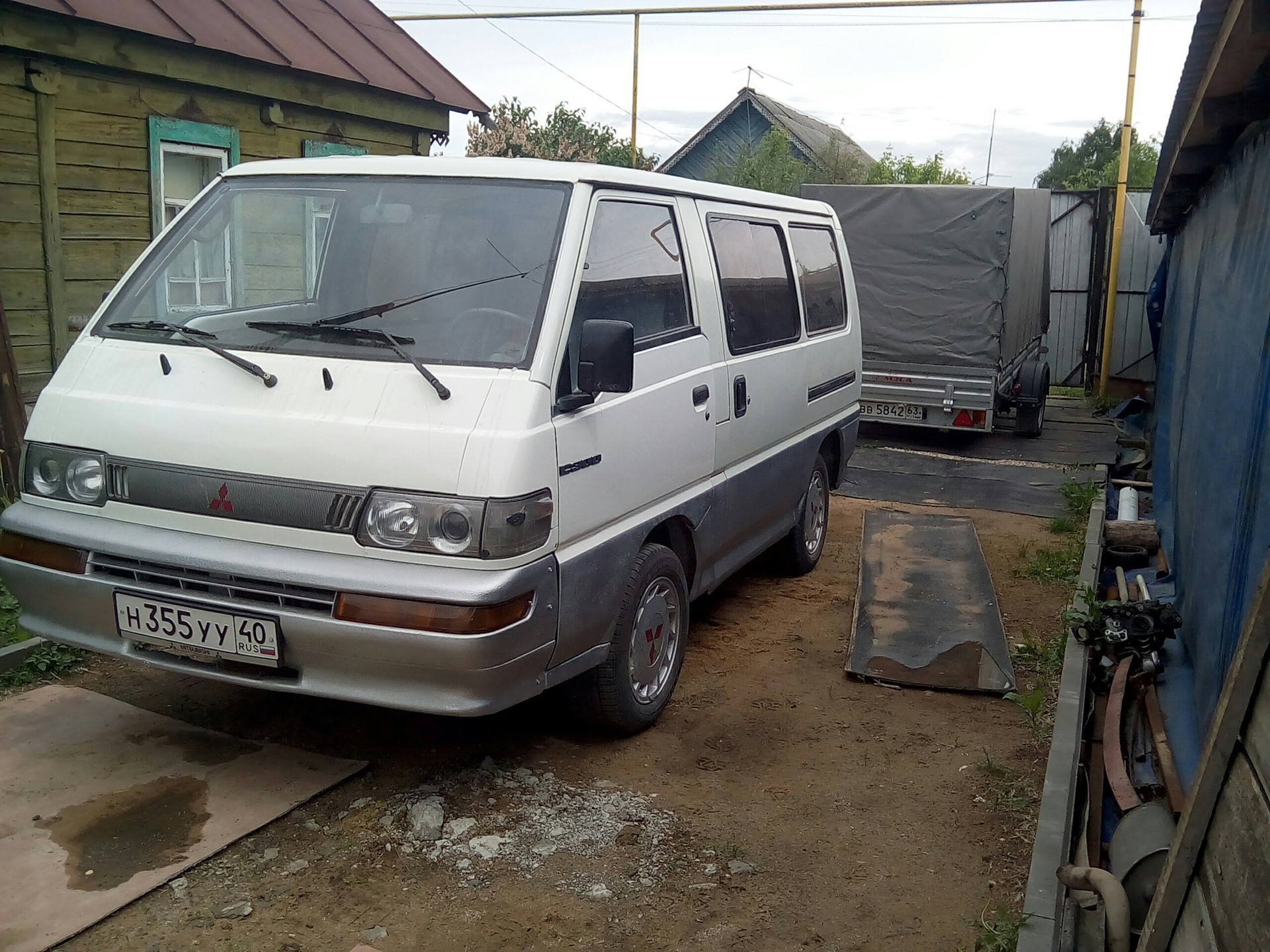 Фото дром. Mitsubishi Delica 1.8 МТ, 1984. Mitsubishi Delica 1п. Делика 1.6 Митсубиси. Ремонт Мицубиси Делика.