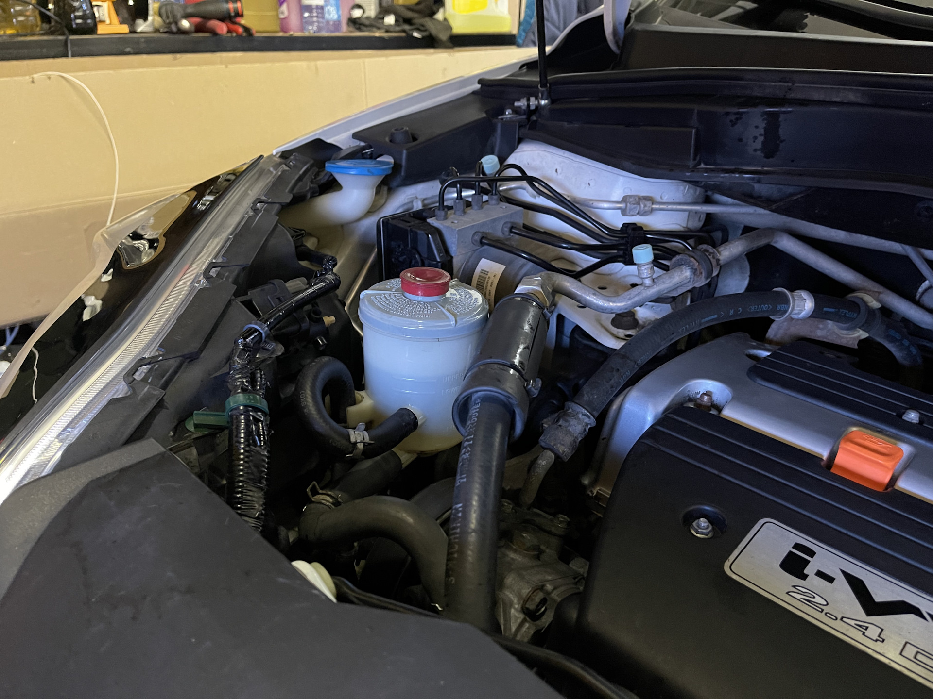 Замена жидкости в ГУР на Honda CR-V 3 — Honda CR-V (RE), 2,4 л, 2008 ...