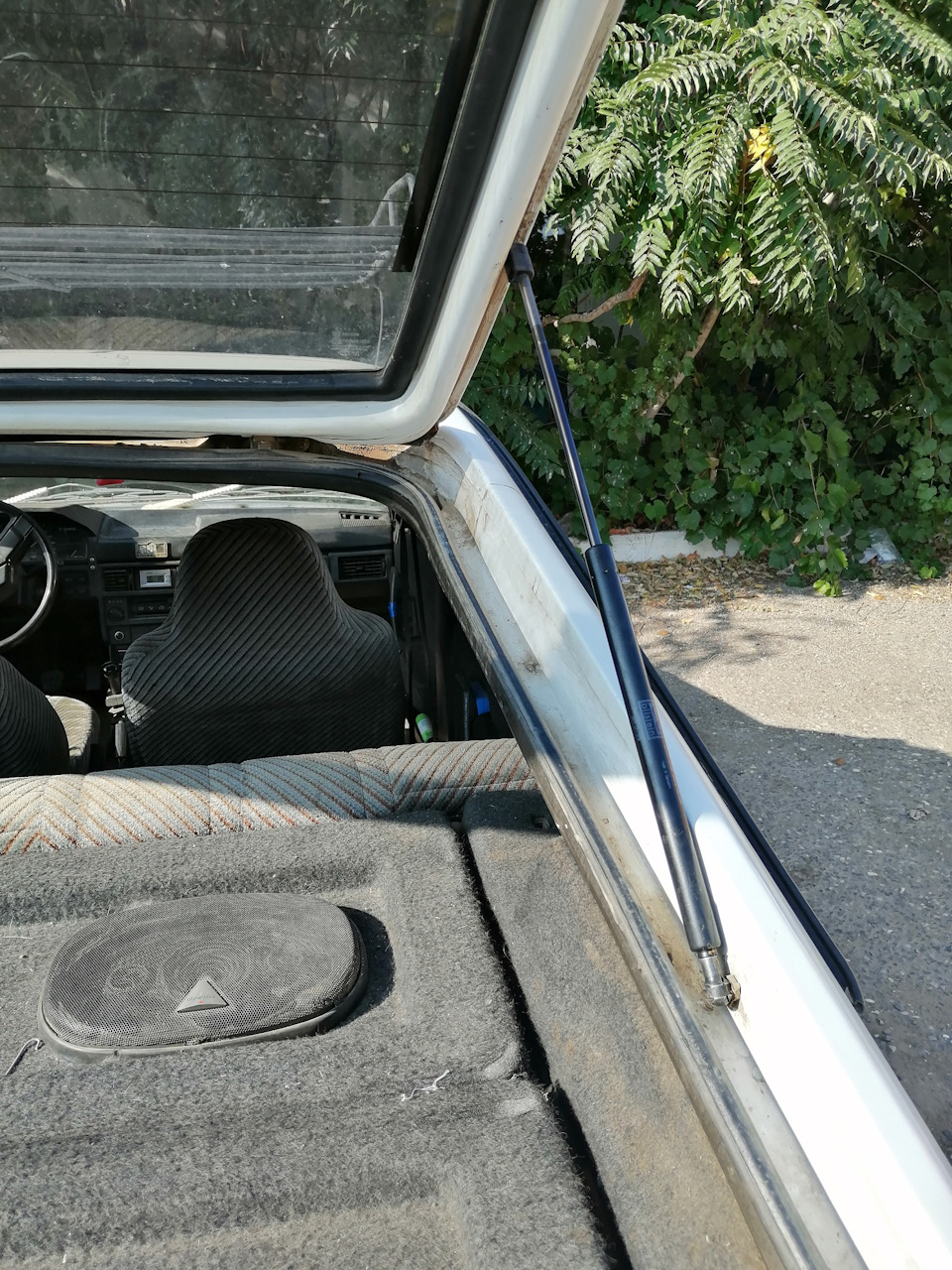 Газовые стойки. — Москвич 2141, 1,7 л, 1999 года | расходники | DRIVE2