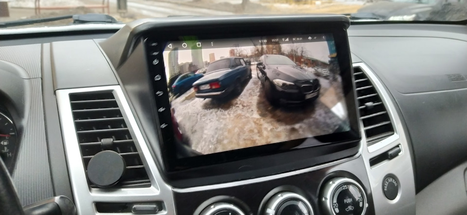 фоткал на телефон немного не качественно получилось — Mitsubishi Pajero Sport (2G)