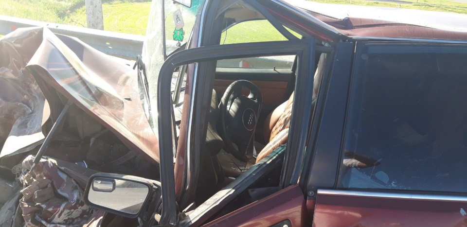 Фото в бортжурнале Audi 100 (C3)