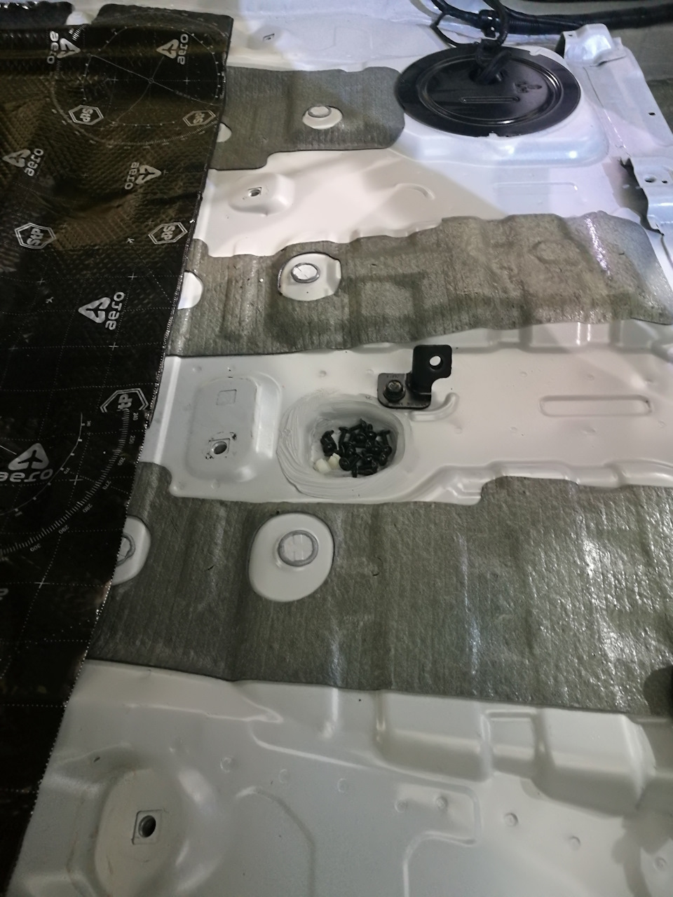 Подсветка в багажник — Citroen C4 (2G), 1,6 л, 2013 года | тюнинг | DRIVE2