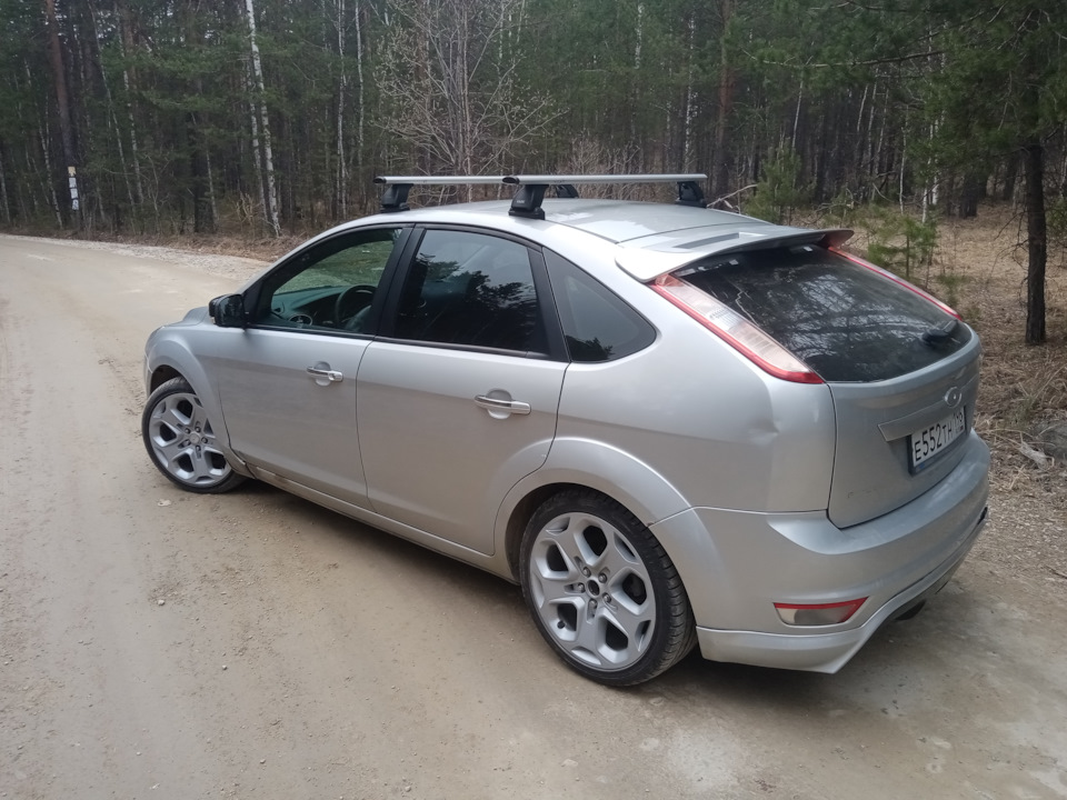 Авито форд фокус 2 рестайлинг. Авито форд фокус свердловская. Ford focus 3 и ford focus 3 st. Авито форд фокус свердловская. Ford focus 2 серый.