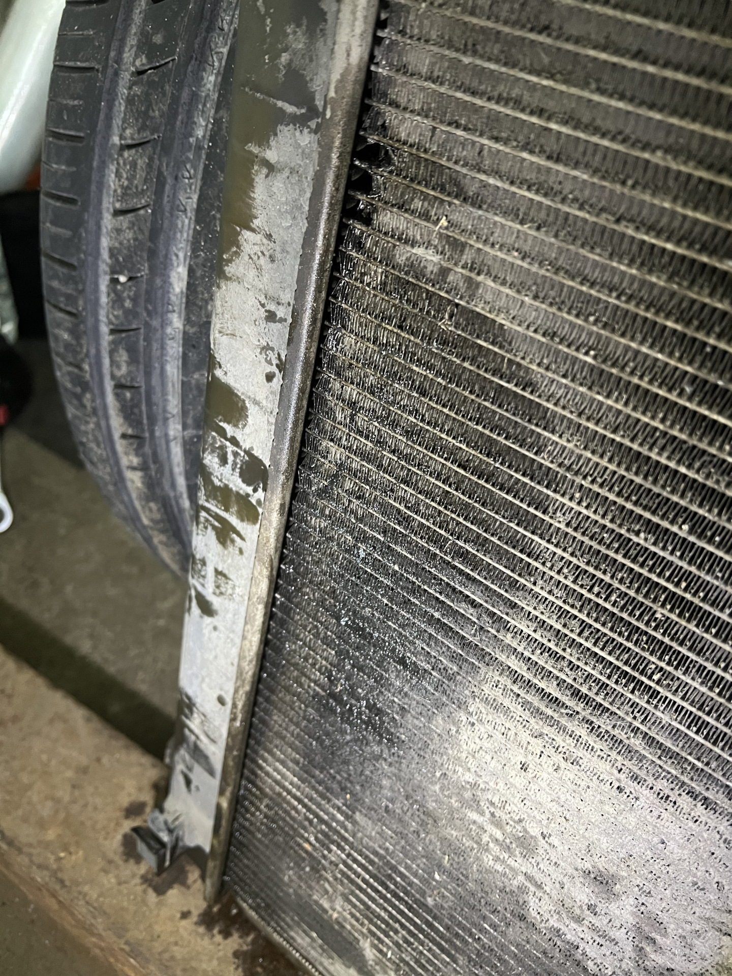 Лопнул радиатор — Infiniti FX (2G), 3,7 л, 2010 года | поломка | DRIVE2