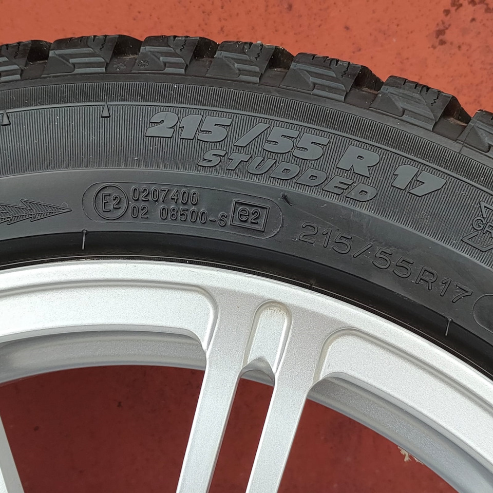 Michelin 215 55 r17. 215/55 R17. Made in chinaинка.