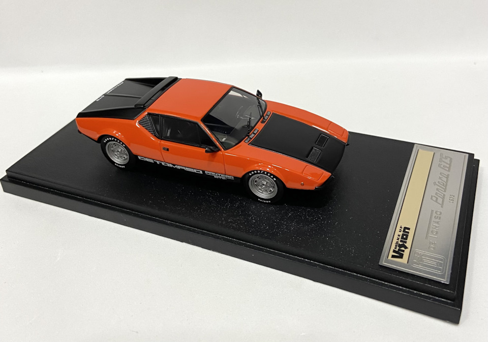 ミニカー メイクアップ 1／43 De Tomaso Pantera GTS 1/43 Schuco 1973 De Tomaso Pantera GTS (Black) Car Model