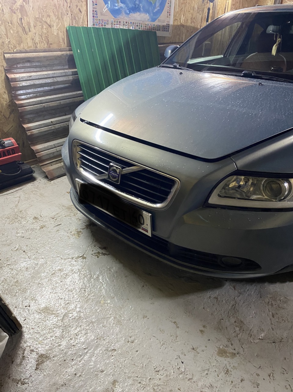 Новая решетка радиатора. — Volvo S40 (2G), 2,4 л, 2008 года | запчасти ...