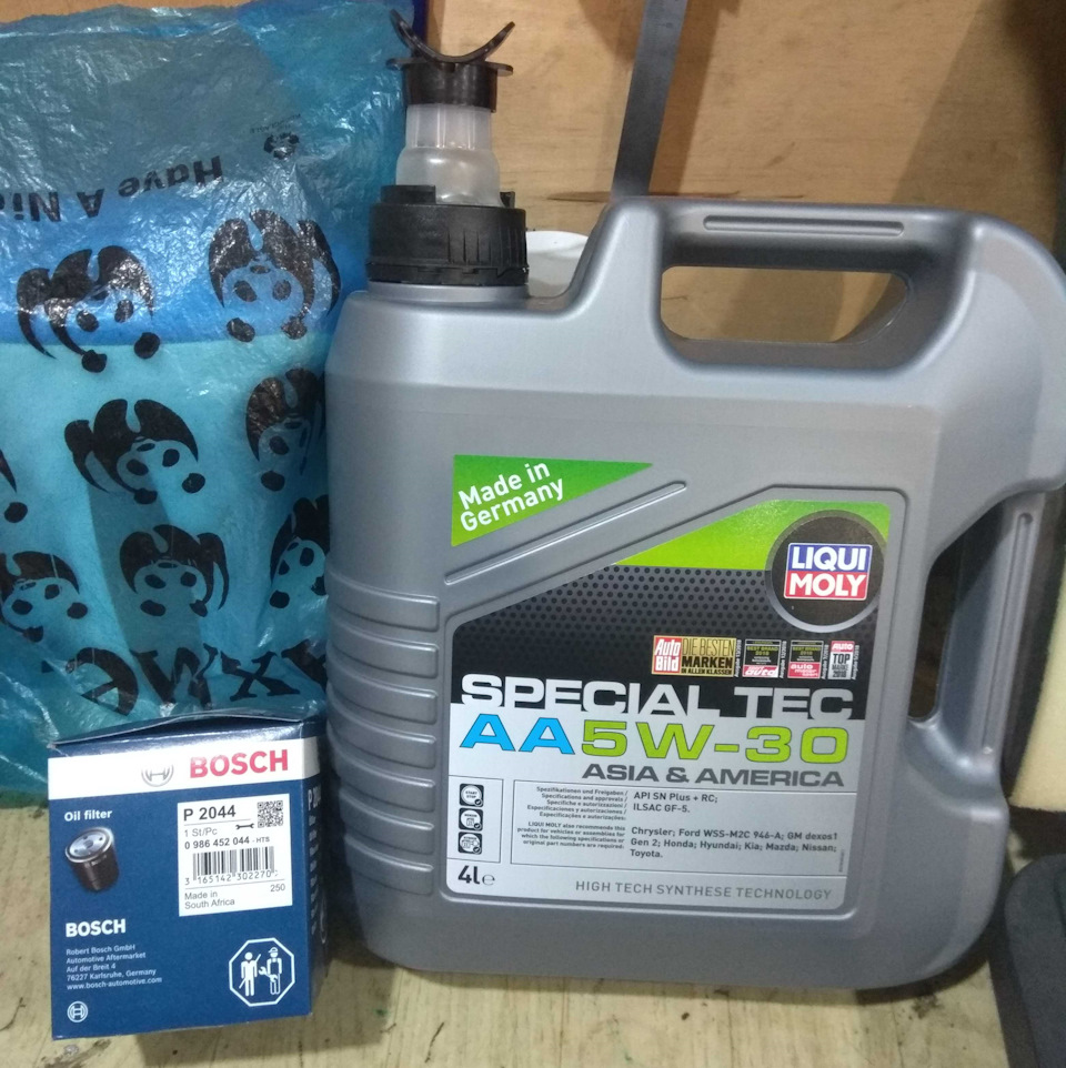 масло в мотор тойота рав 4 2011. моторное масло для toyota rav4. масло для тойота рав 4 4 поколения. масло двс тойота рав 4 2014г. масло для тойота рав 4 4 поколения.