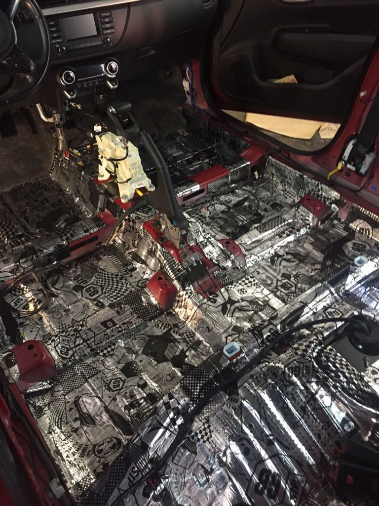 Шумоизоляция своими руками рио. Шумка рио 3 багажника. Шумоизоляция своими руками рио. Шумоизоляция багажника солярис 2. Шумоизоляция своими руками рио.