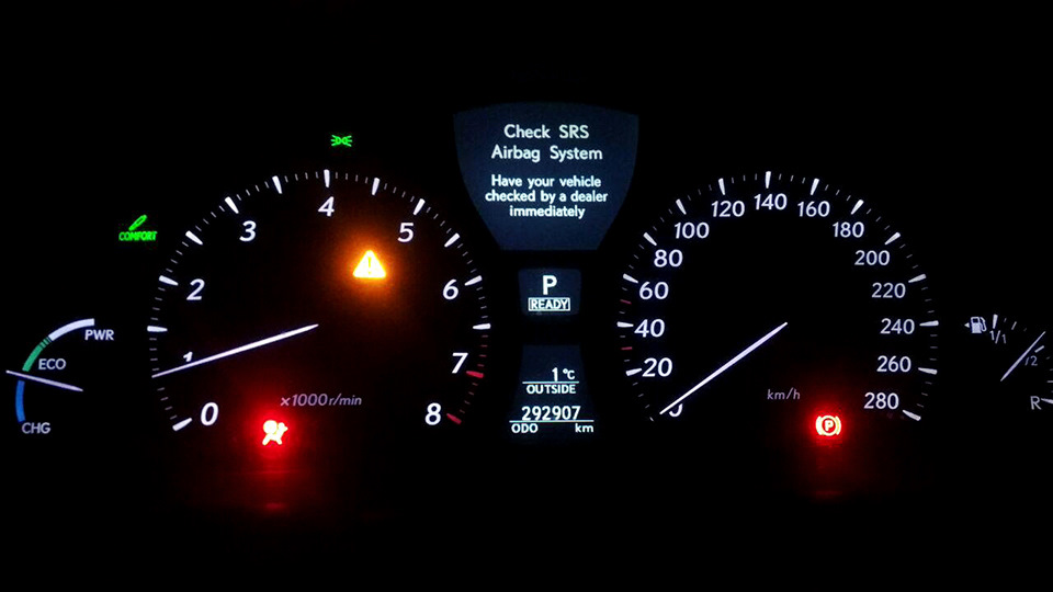 Lexus rx ошибка. Check 4-Wheel AHC System на Lexus lx570. Check AFS System Lexus rx350. Check VSC System Лексус. Радар круиз контроля Лексус лс460.