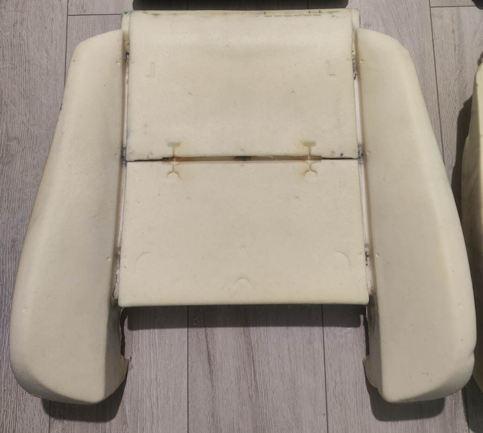 Бонусом идущий поролон тоже в хорошем состоянии — BMW 5 series (E60)