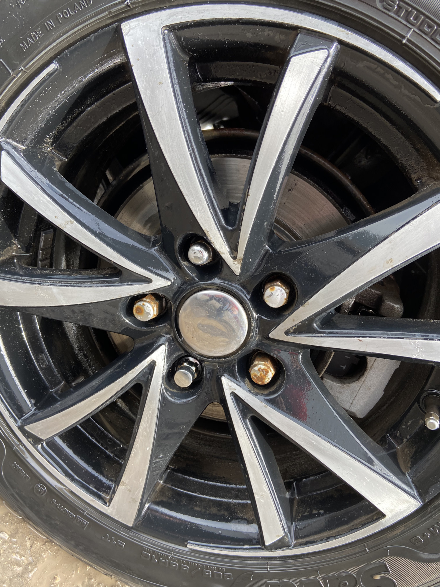 Рыжие гайки — Toyota Corolla (140/150), 1,6 л, 2012 года | наблюдение ...