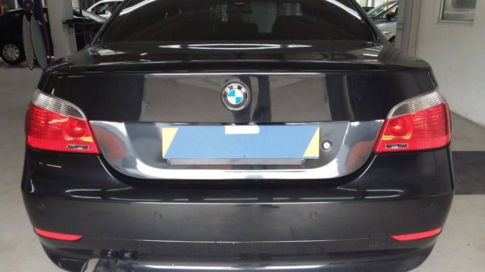 BMW 5 series 3.0 рядный бензин :-)