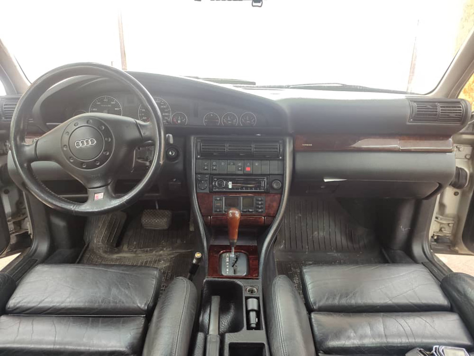 Салон собрали. — Audi A6 (C4), 2,6 л, 1995 года | автозвук | DRIVE2