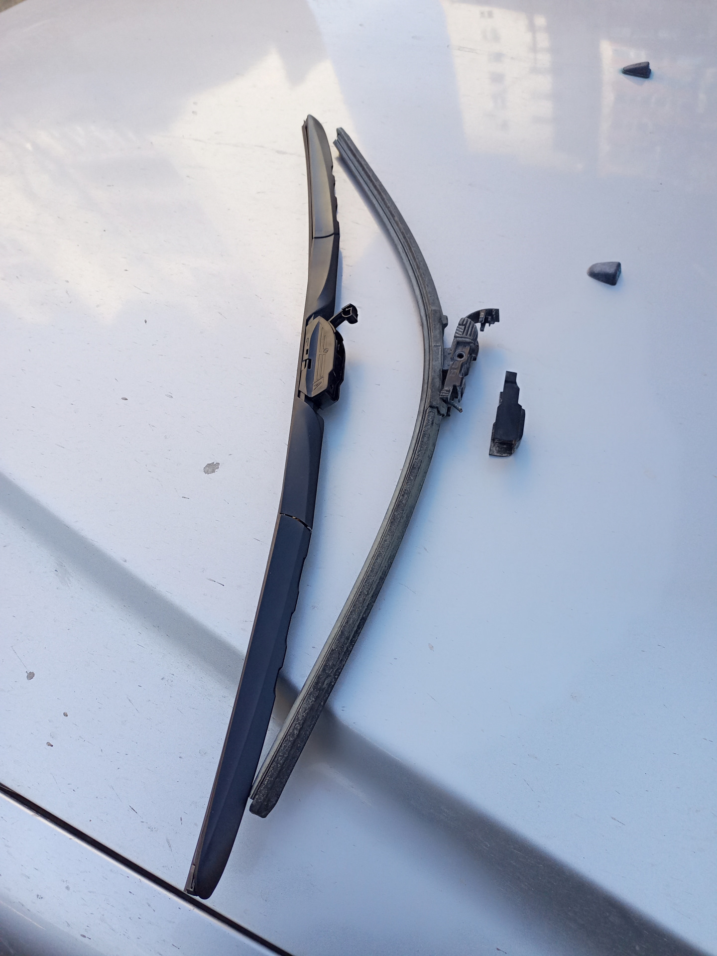 Гибридная щётка дворника LivCar (LCDV2665H) — Volvo S80 (1G), 2,4 л ...