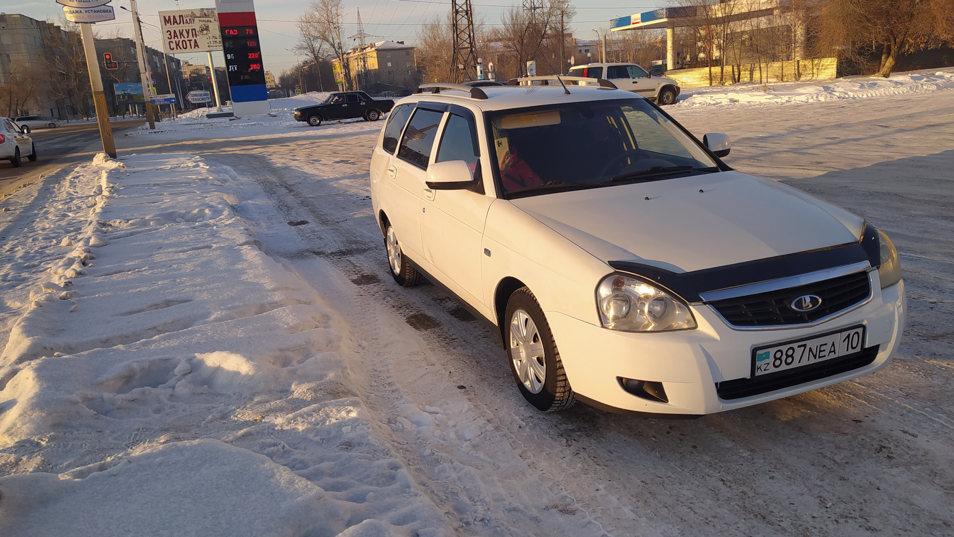 Lada Приора универсал 1.6 бензиновый 2013 | 