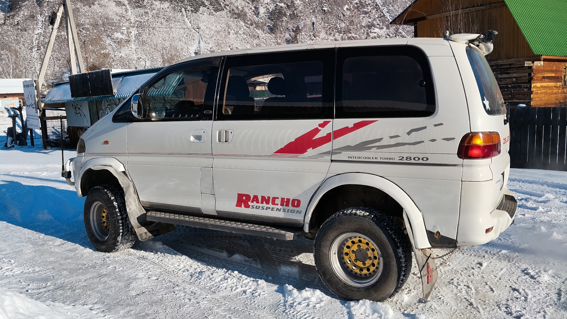Mitsubishi delica 4d56