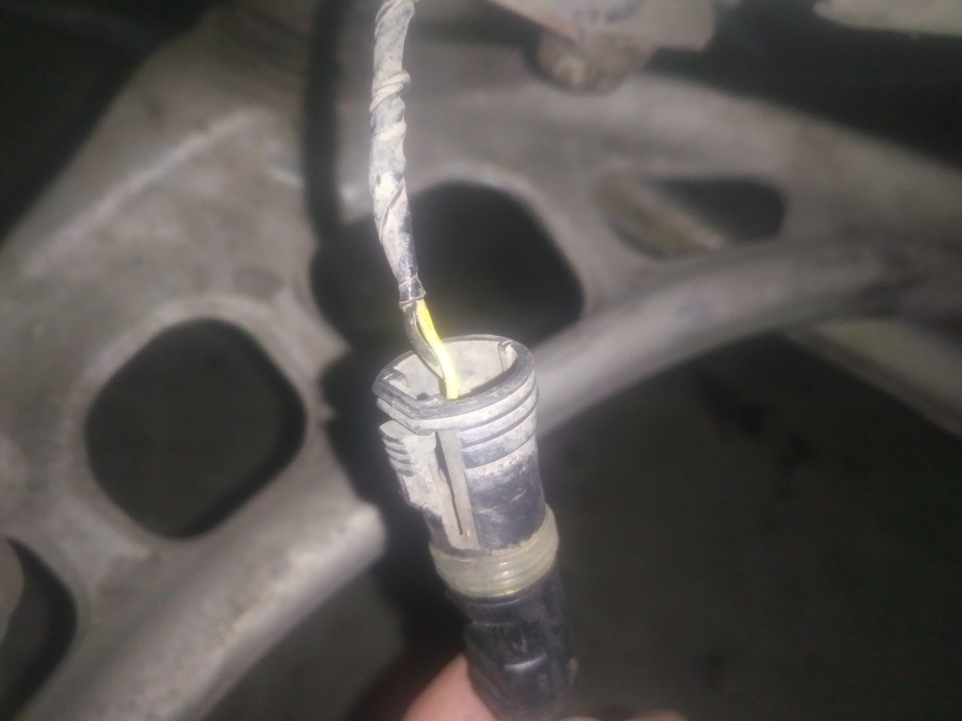 Горит индикатор износа колодок — BMW 3 series (E46), 2 л, 2003 года ...