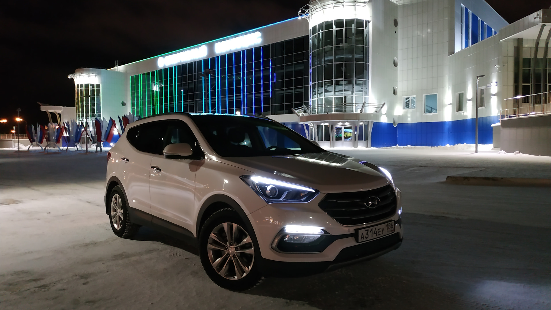 Hyundai santa fe 2020 премьер. Santa fe high tech. Hyundai santa fe 2021 high tech. Санта фе 2022 хай тек. ) - 8at / high-tech.