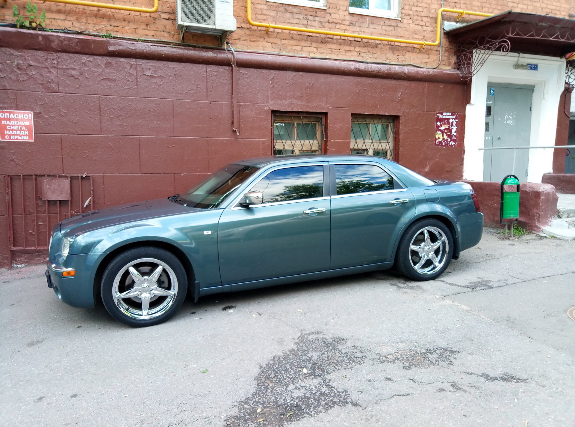 66. ○ Продаю! :) ○ — Chrysler 300 (300C) (1G), 3,5 л, 2006 года | продажа  машины | DRIVE2