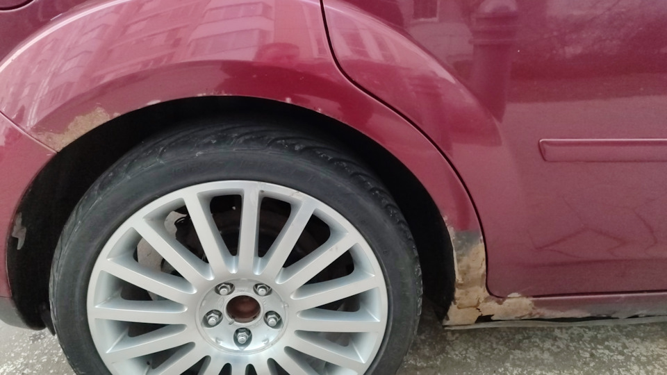 Стало — Ford Focus Hatchback II