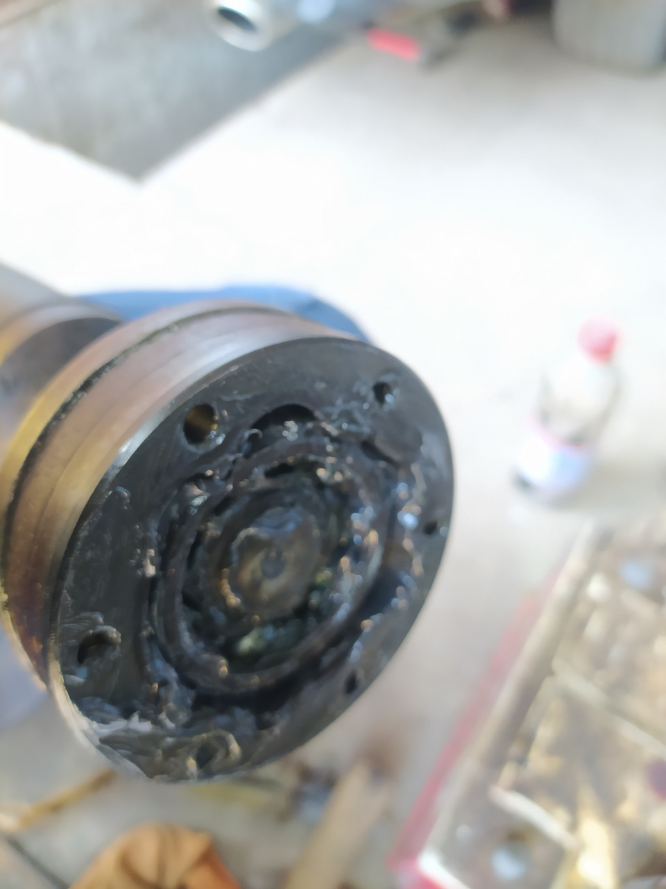 Количество смазки которое было. — Jaguar X-Type