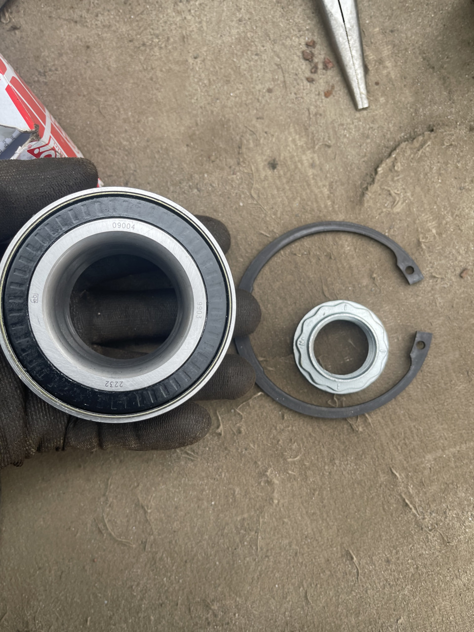 Замена подшипника ступицы задних колес, новые болты колес. (Febi) — BMW ...