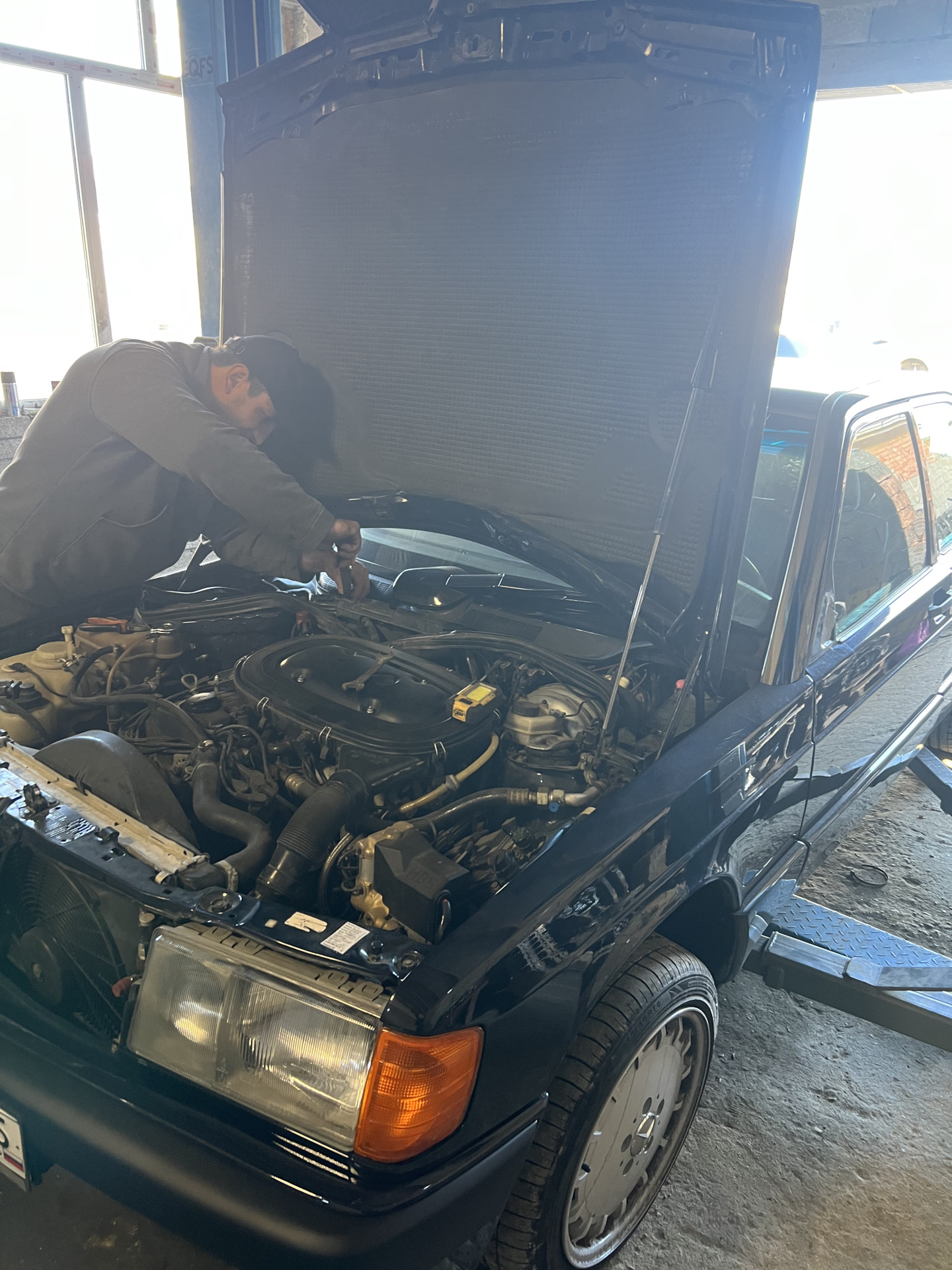 Любишь кататься ? Люби саночки возить :) — Mercedes-Benz 190 (W201), 2 ...