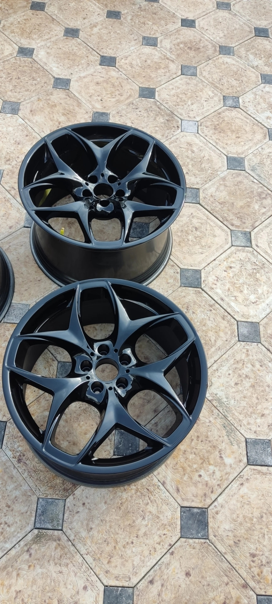 Style 215, r20 / r21 ( точно уже не помню какие идут оригинальные ) — BMW X5 (E53)