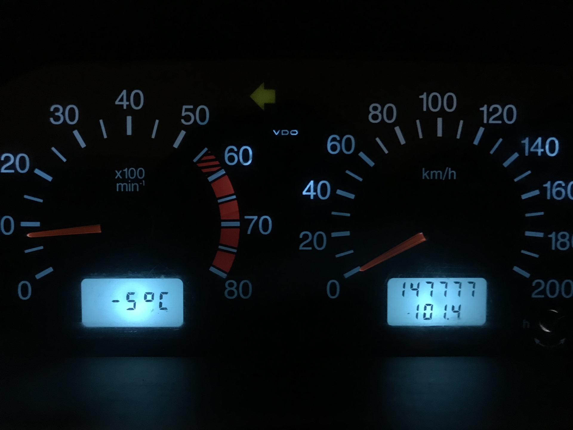 Спидометр уаз электронный на ваз 2106. Скручивание пробега. Спидометр уаз буханка. Смотка пробега ваз 2114. Скрутить пробег на вазе.