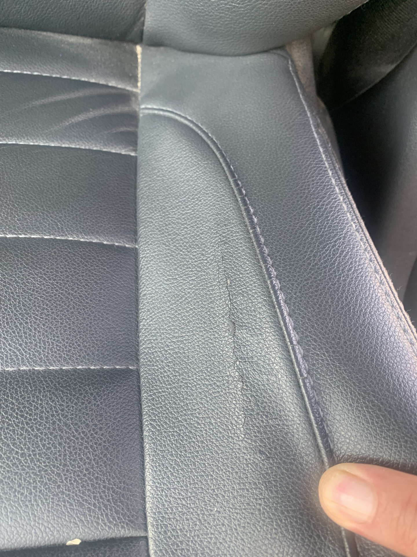 Дермантин литературный вариант. Дермантин ошибка. Дермантин ошибка. Ткань для склейка дермантин. Дерматин правописание.