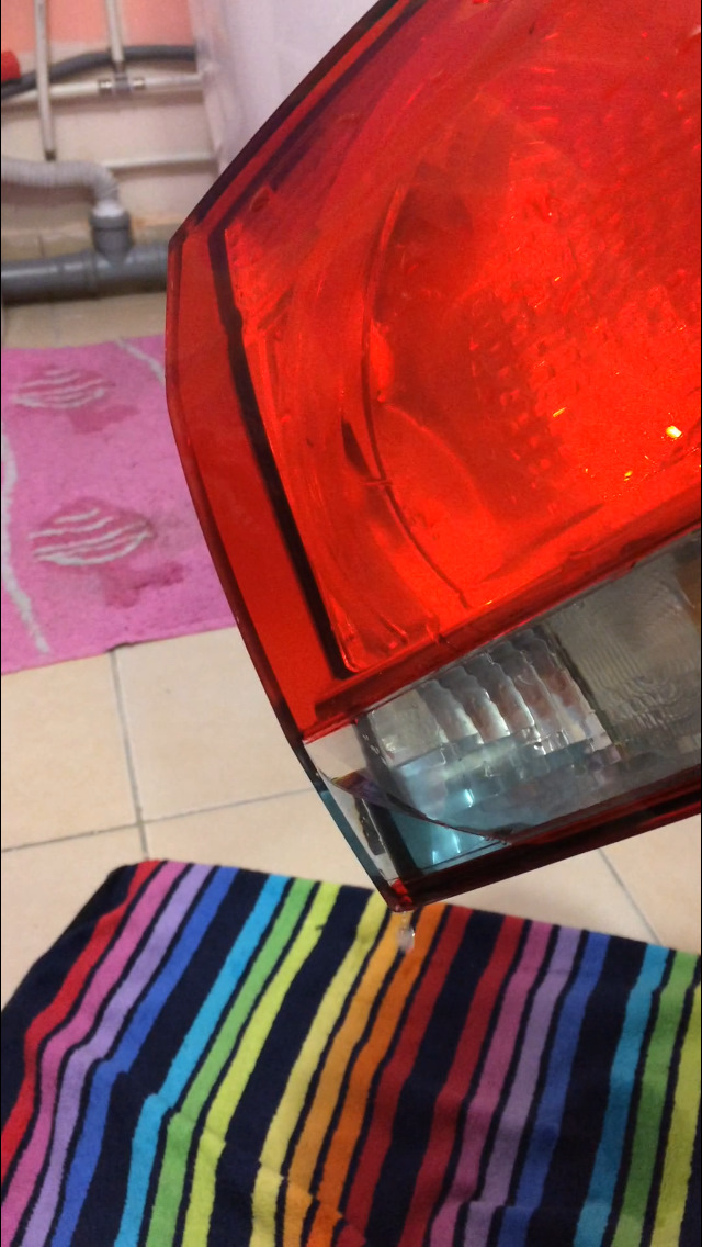 Замена жидкости в заднем фонаре — Volkswagen Golf Mk6, 1,4 л, 2012 года ...
