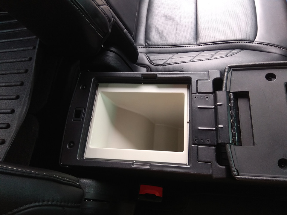 Фото в бортжурнале Ford Explorer (5G)