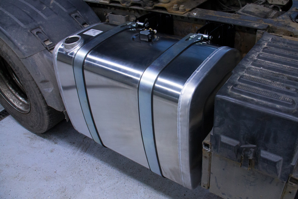 Установка двух топливных баков на Renault — Автобаки на DRIVE2