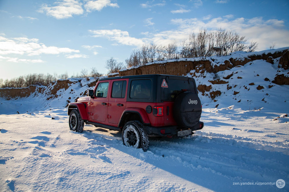 Макет пикапа Jeep Wrangler опять увиден на тестах