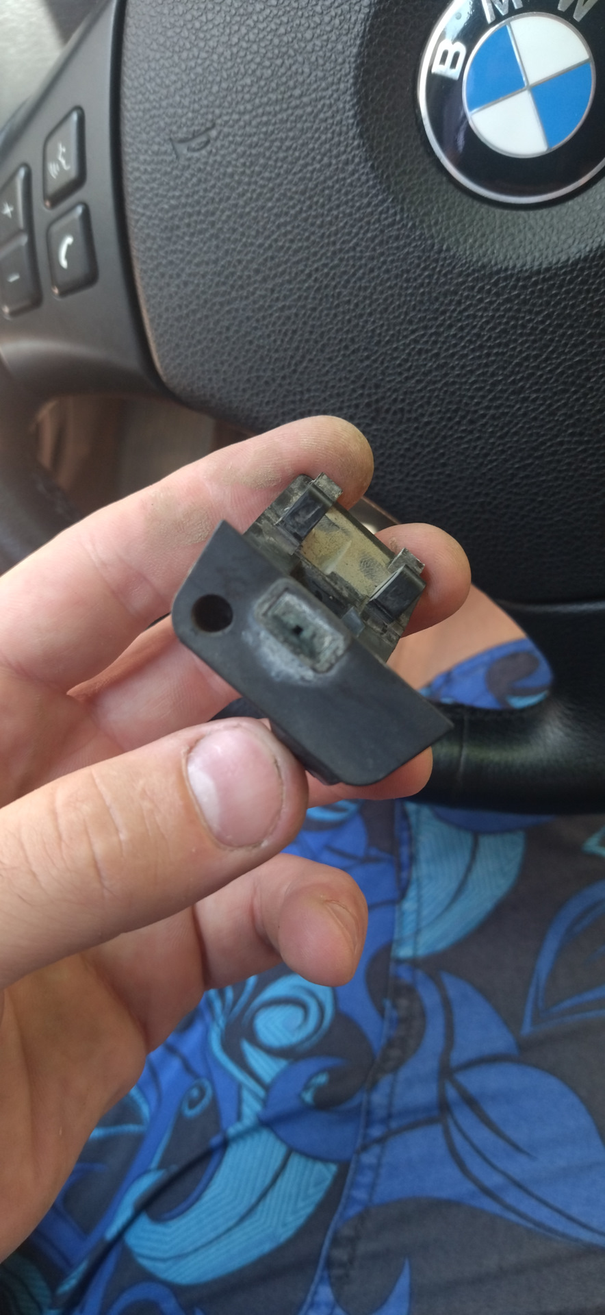 Забилась форсунка омывателя — BMW X1 (E84), 2 л, 2013 года | своими ...