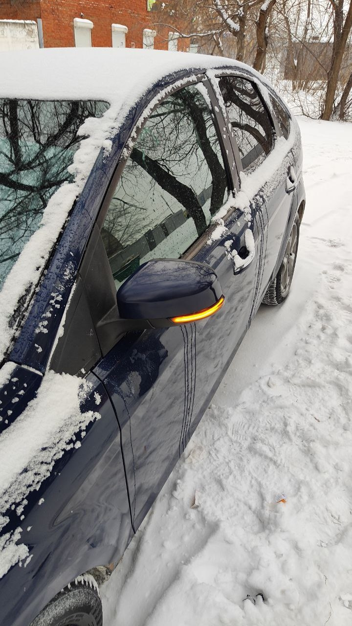 Лед поворотники в зеркала — Ford Focus Hatchback II, 1,6 л, 2008 года ...