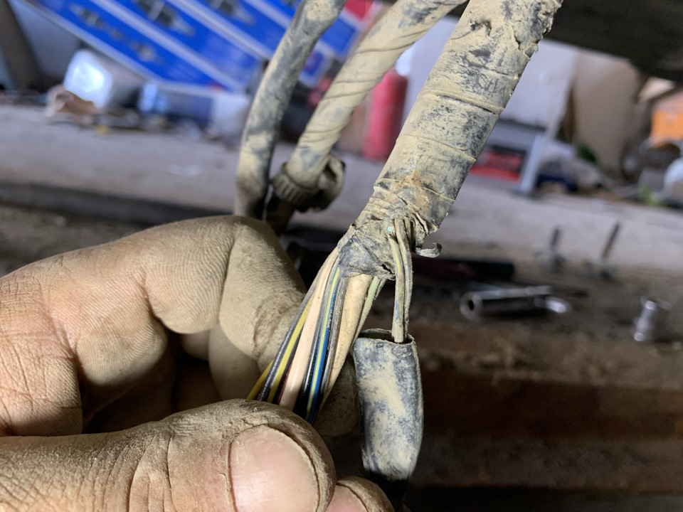 А вот и привет Хьюстону — Mitsubishi Pajero (3G)