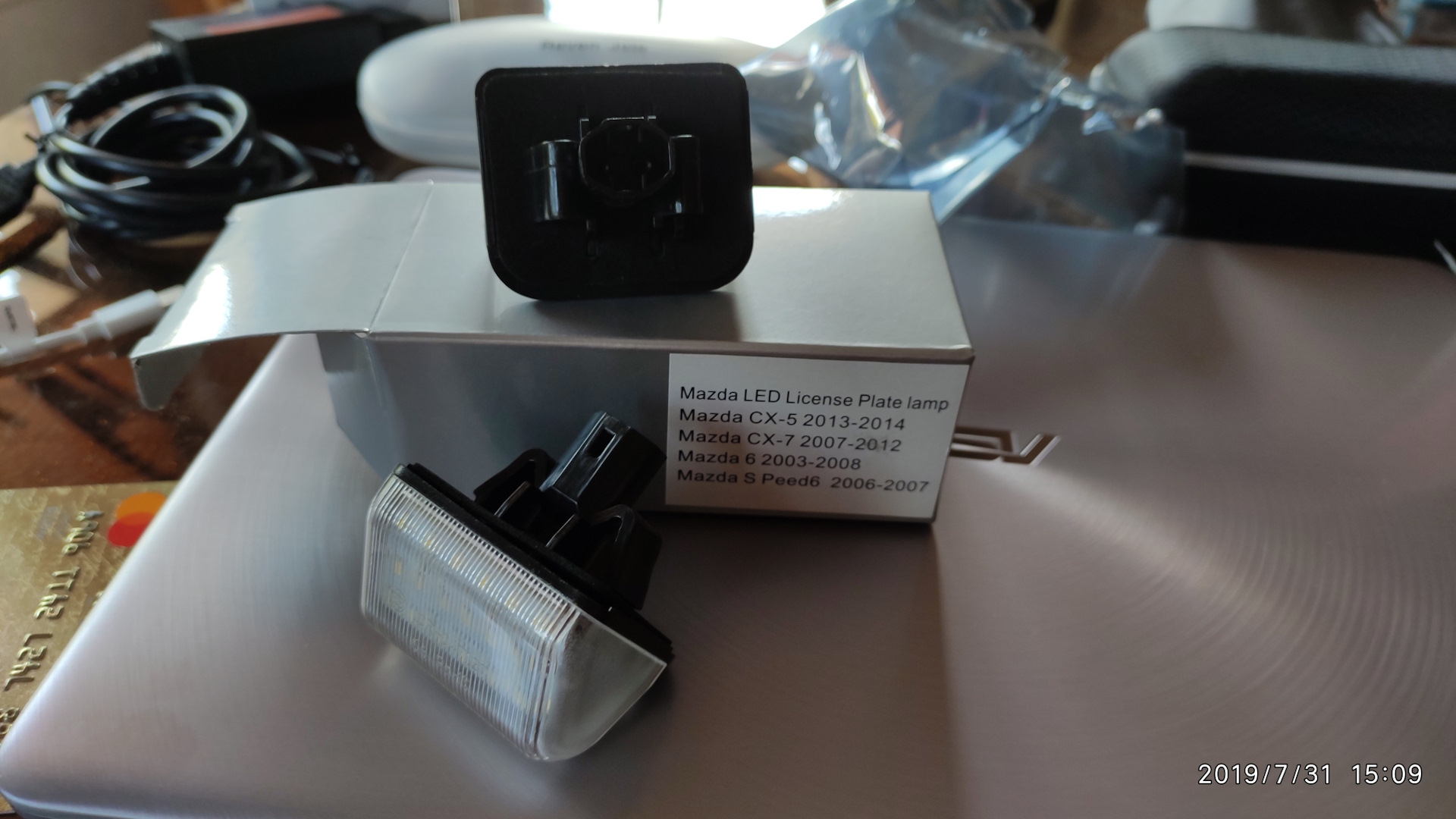 Как снять фонарь подсветки номера cx5 LED светилки для номерного знака - Mazda CX-5 (1G), 2,2 л, 2014 года электроника