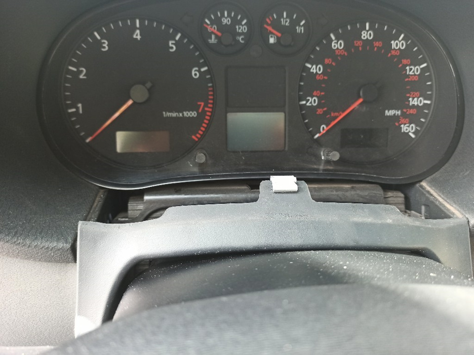 301. Измеритель суммарного люфта рулевого управления исл-401м. Сервировка стола приборы справа. Осциллограф с1-103. Авто с пробегом.