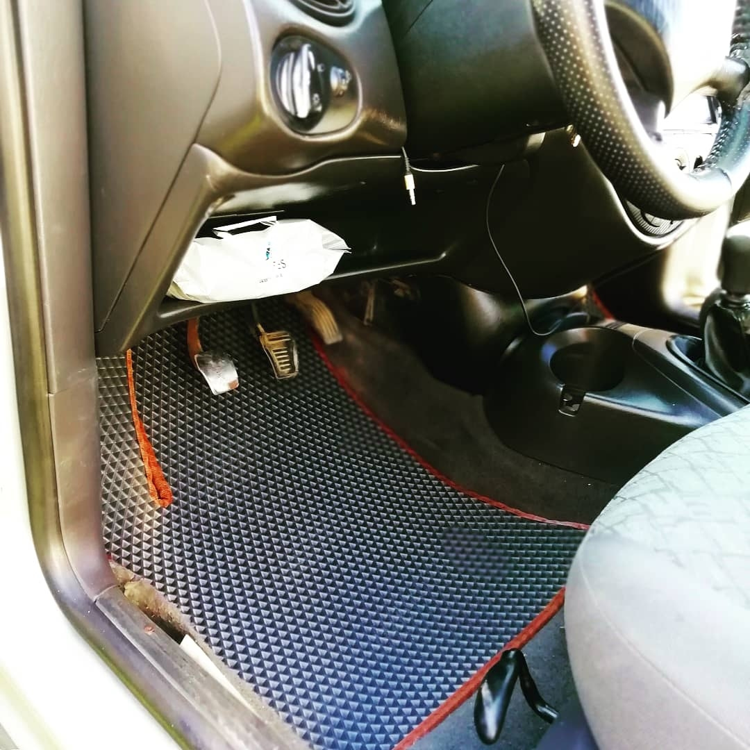 Коврики eva ford. Эво коврики на форд фокус 3 седан. Эва коврики шевроле круз. Эва коврики с бортами форд фокус 2. Коврики eva ford.