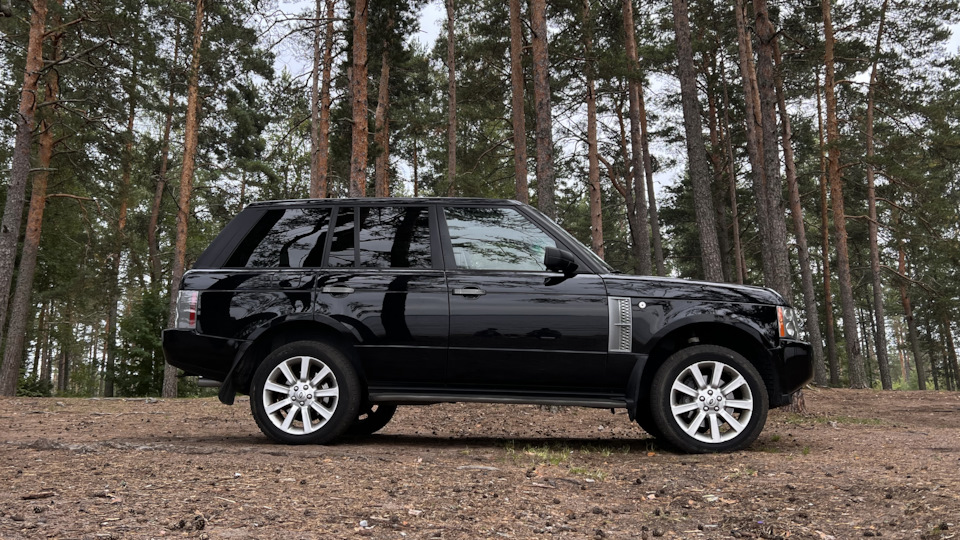 Land Rover Range Rover (3G) 4.2 бензиновый 2008 | 4.2 Supercharged на ...