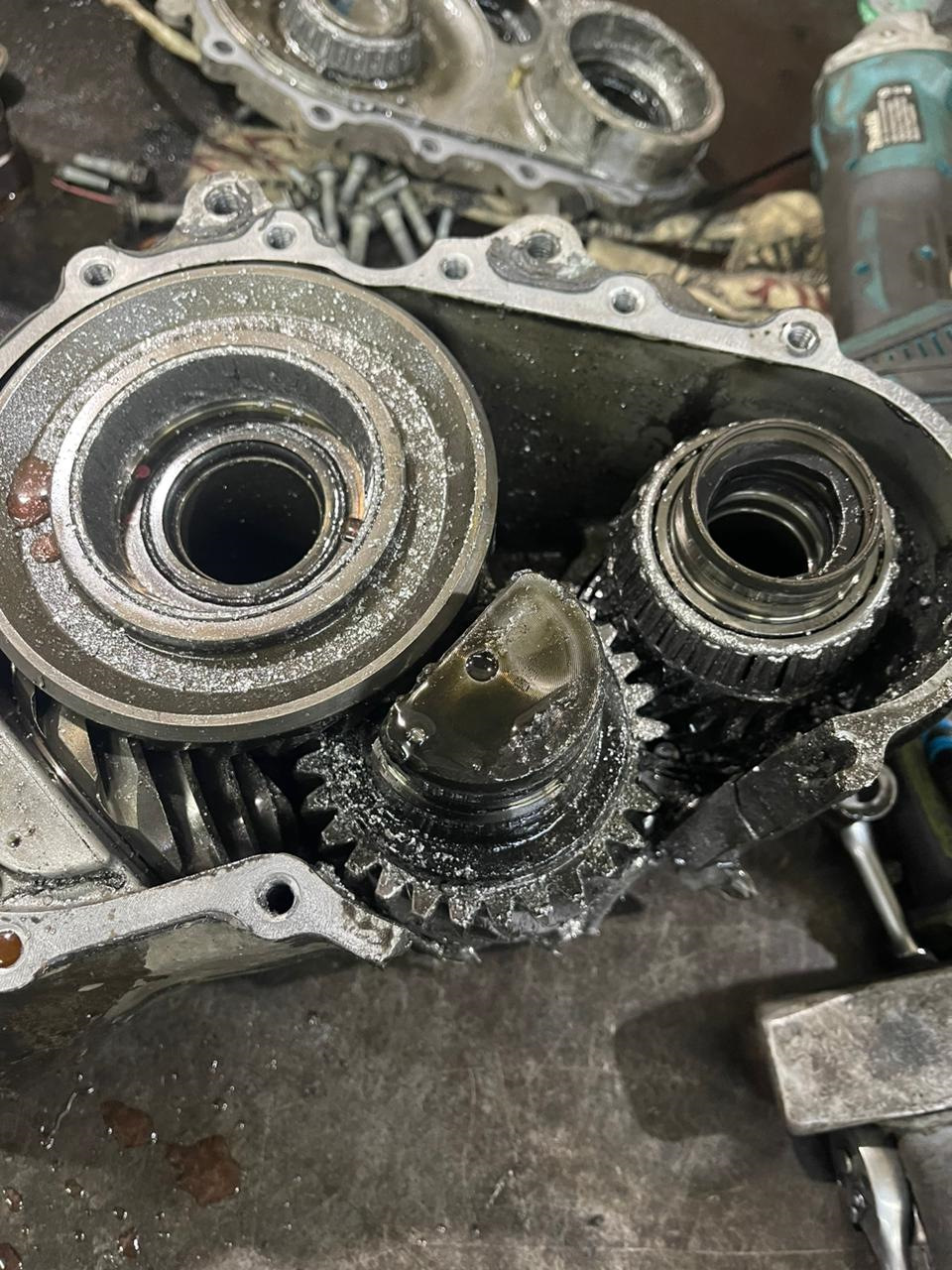 Снятие раздатки Эксплорер 5 Спорт — Ford Explorer (5G), 3,5 л, 2014 ...