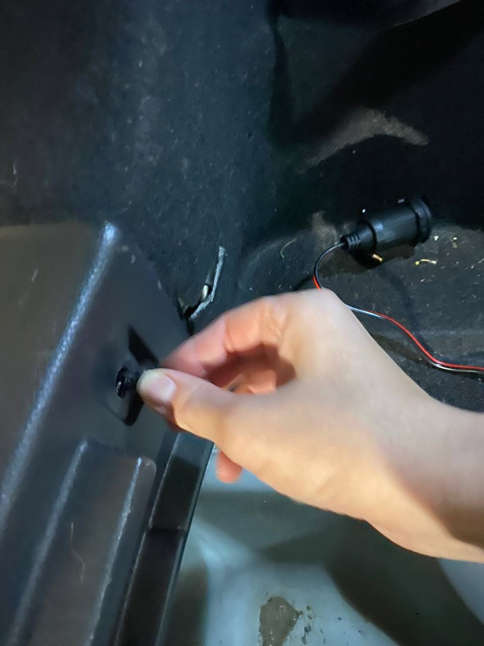 Розетка под автохолодильник! — Nissan Qashqai (2G), 2 л, 2019 года ...