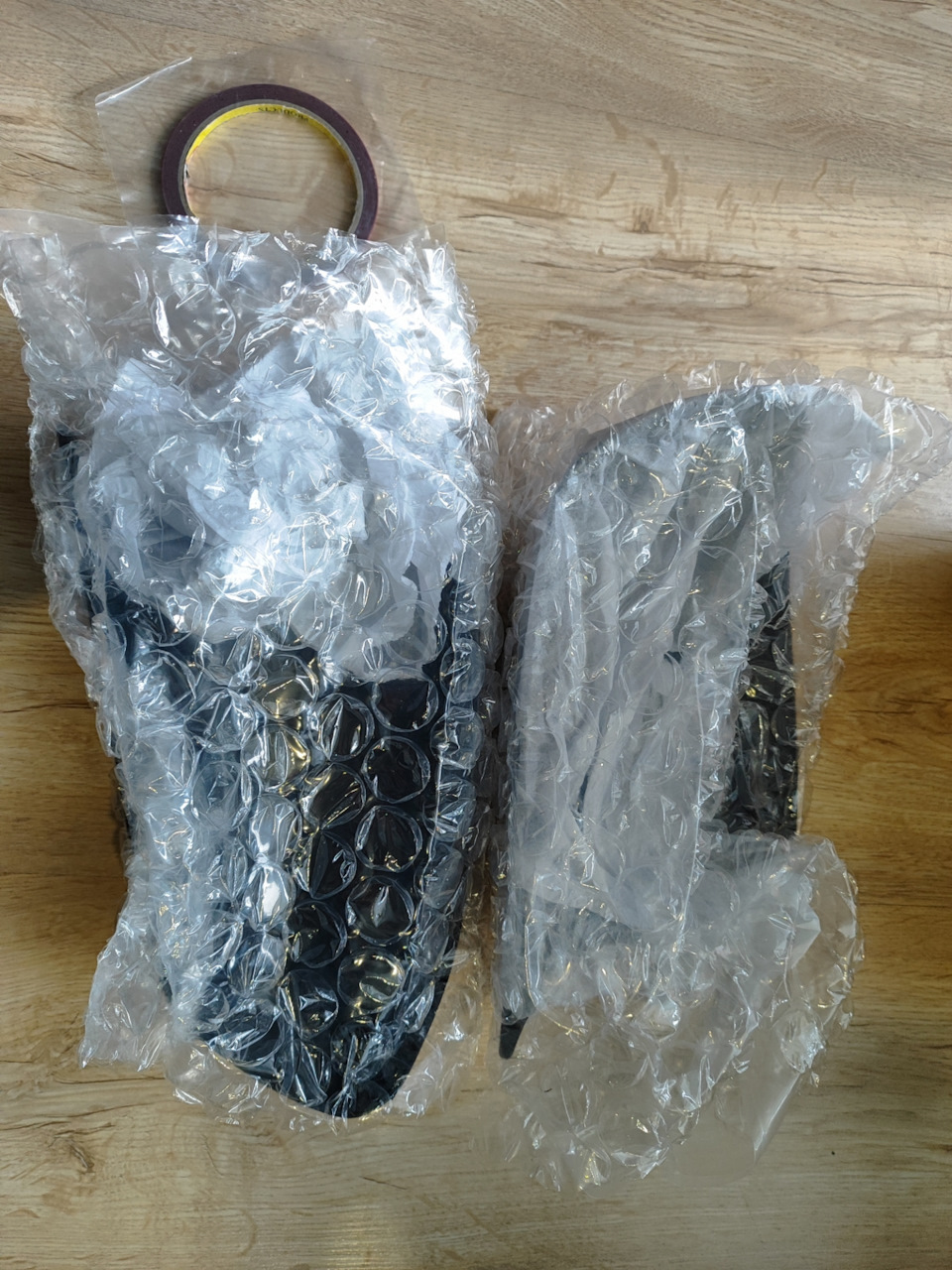 Упаковка накладок на боковые зеркала — Mazda 3 (1G) BK