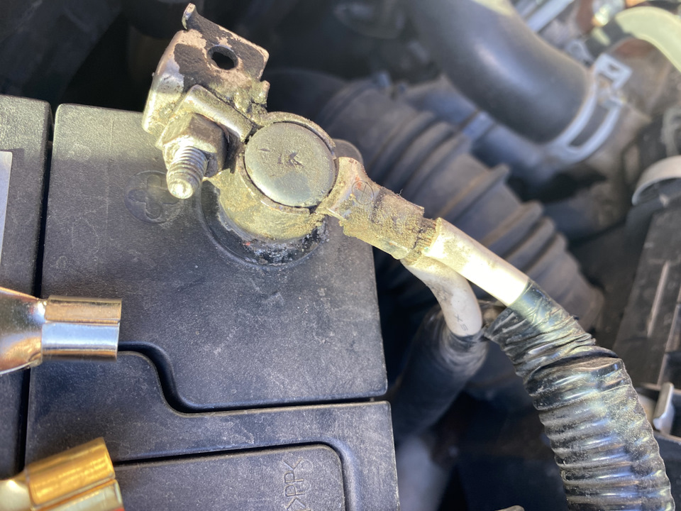 Замена клемм на силовых проводах — Honda Civic 4D (8G), 1,8 л, 2006 ...